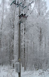 Instalación OSM27 en Sysmä cubierta por la nieve Finlandia, control remoto por medio de comunicaciones GSM